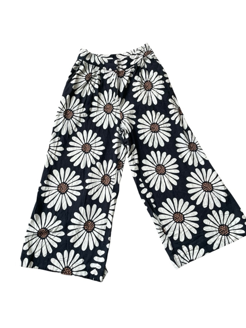 Farm Rio Black and Cream Daisy Print Linen Pants